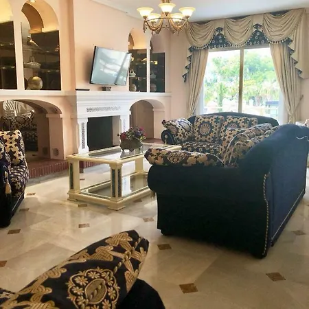 Apartment Riyadh House Marbella