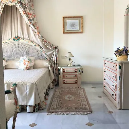 Riyadh House Marbella