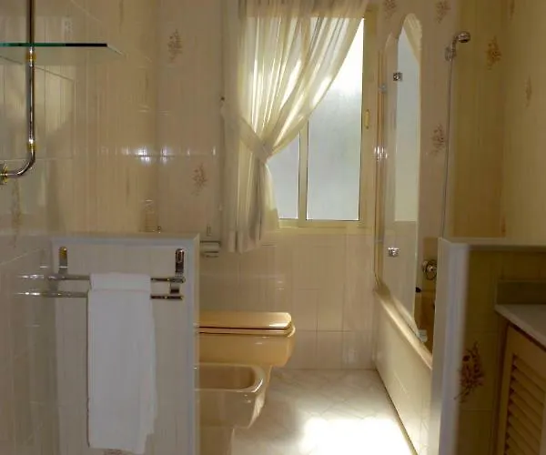 Riyadh House Apartamento Marbella