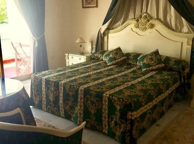 Riyadh House Apartamento Marbella