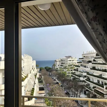 Apartament Riyadh House Marbella