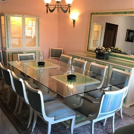 Apartament Riyadh House Marbella